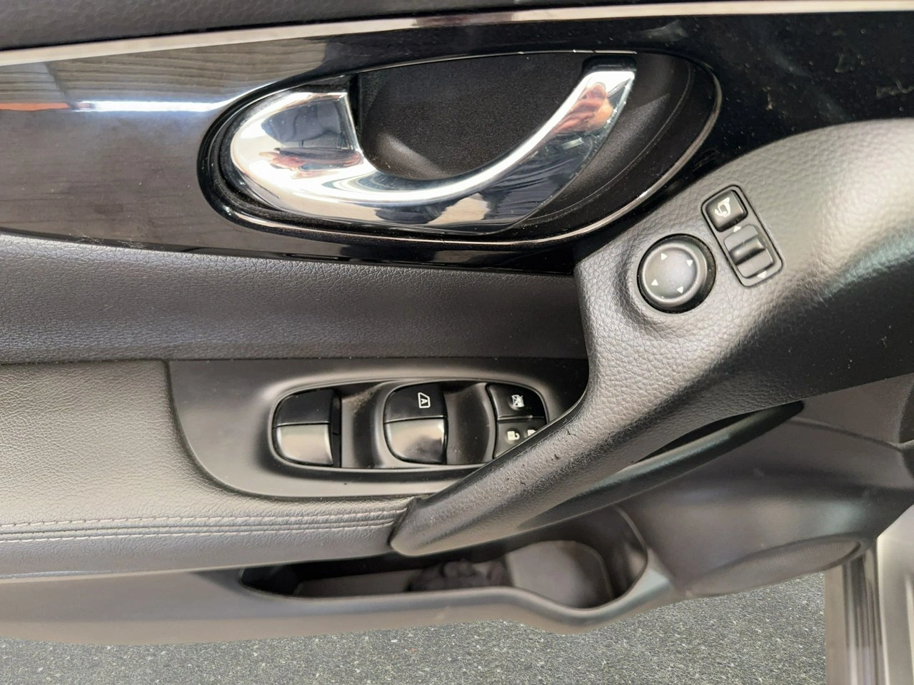 Nissan Qashqai - Zdjęcie 13