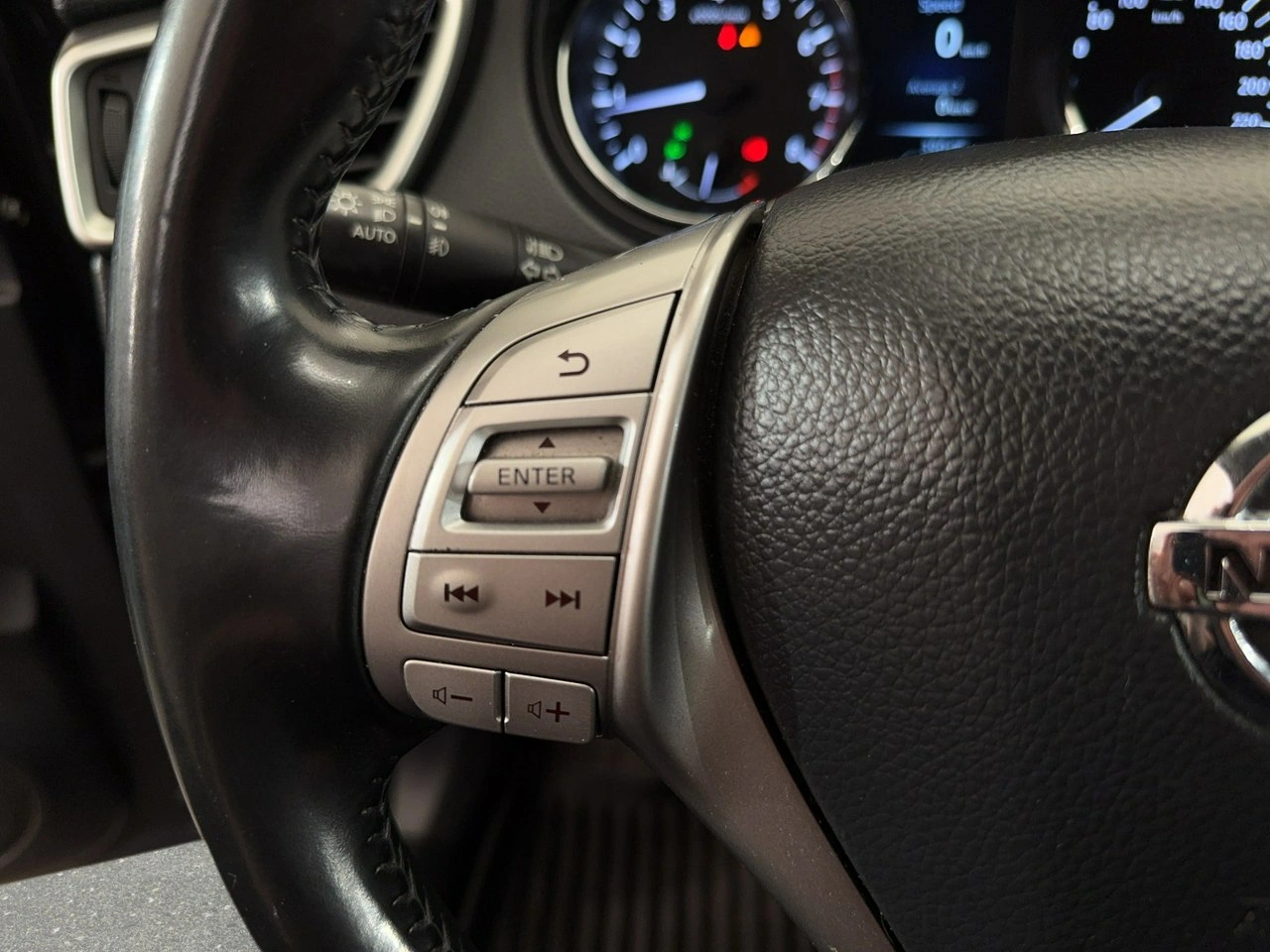 Nissan Qashqai - Zdjęcie 18