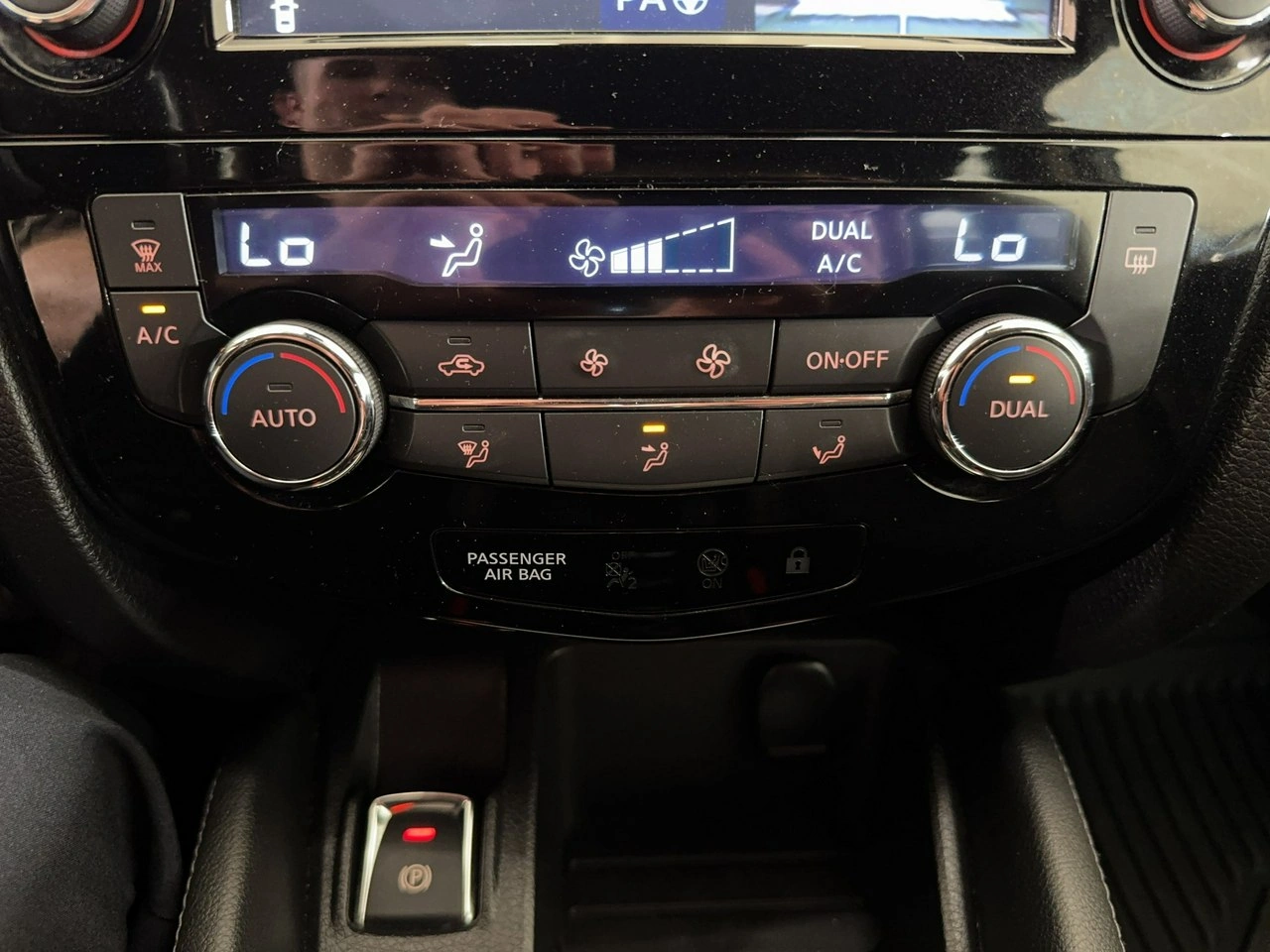 Nissan Qashqai - Zdjęcie 25