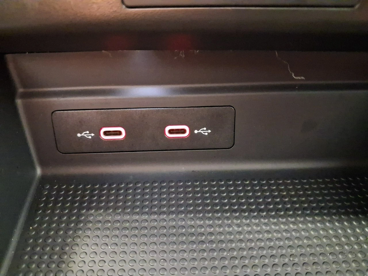 Seat Arona - Zdjęcie 34