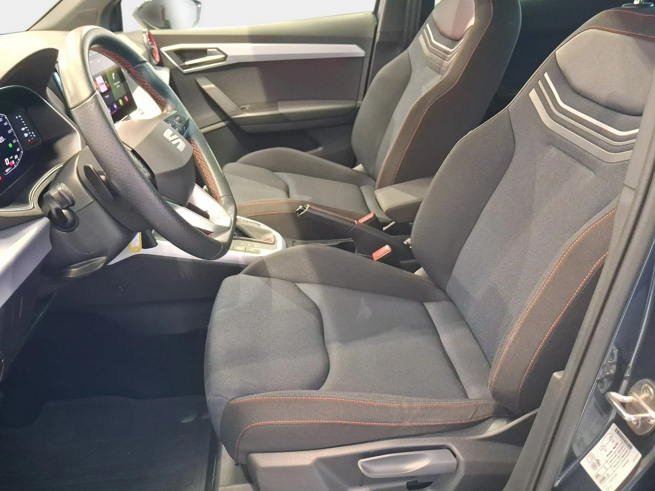 Seat Arona - Zdjęcie 8