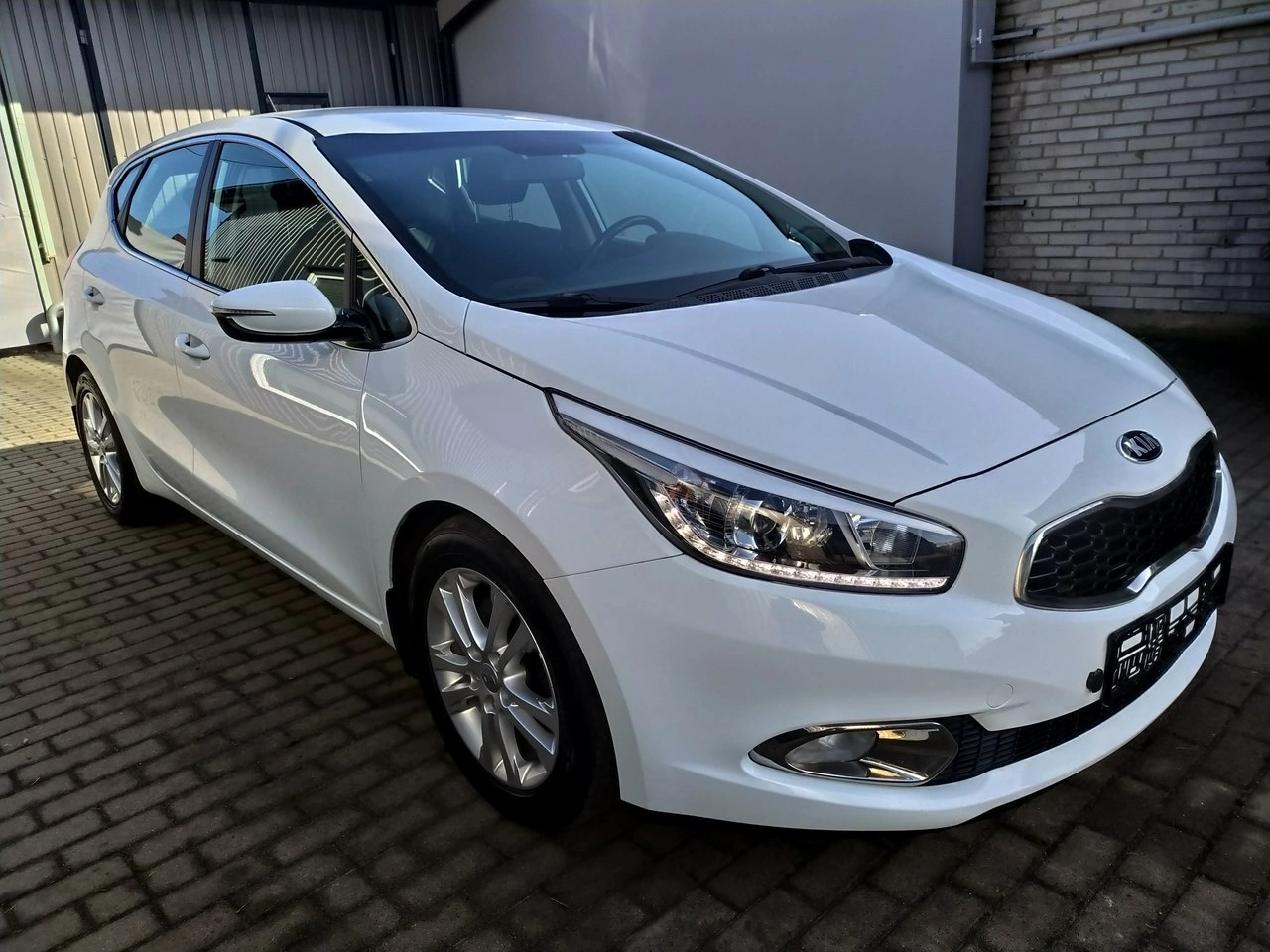 Kia Ceed - Zdjęcie 8