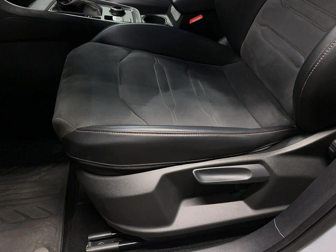 Cupra Ateca - Zdjęcie 12