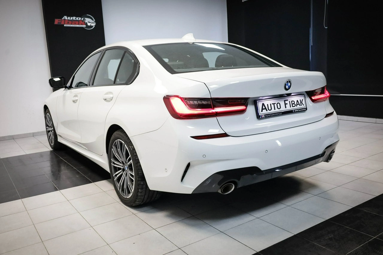BMW 320 - Zdjęcie 11