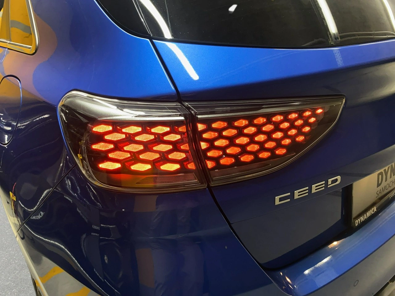 Kia Ceed - Zdjęcie 10