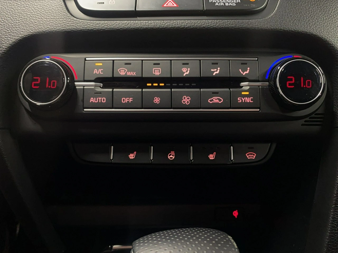 Kia Ceed - Zdjęcie 32