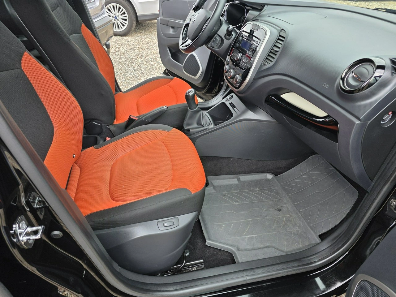 Renault Captur - Zdjęcie 19