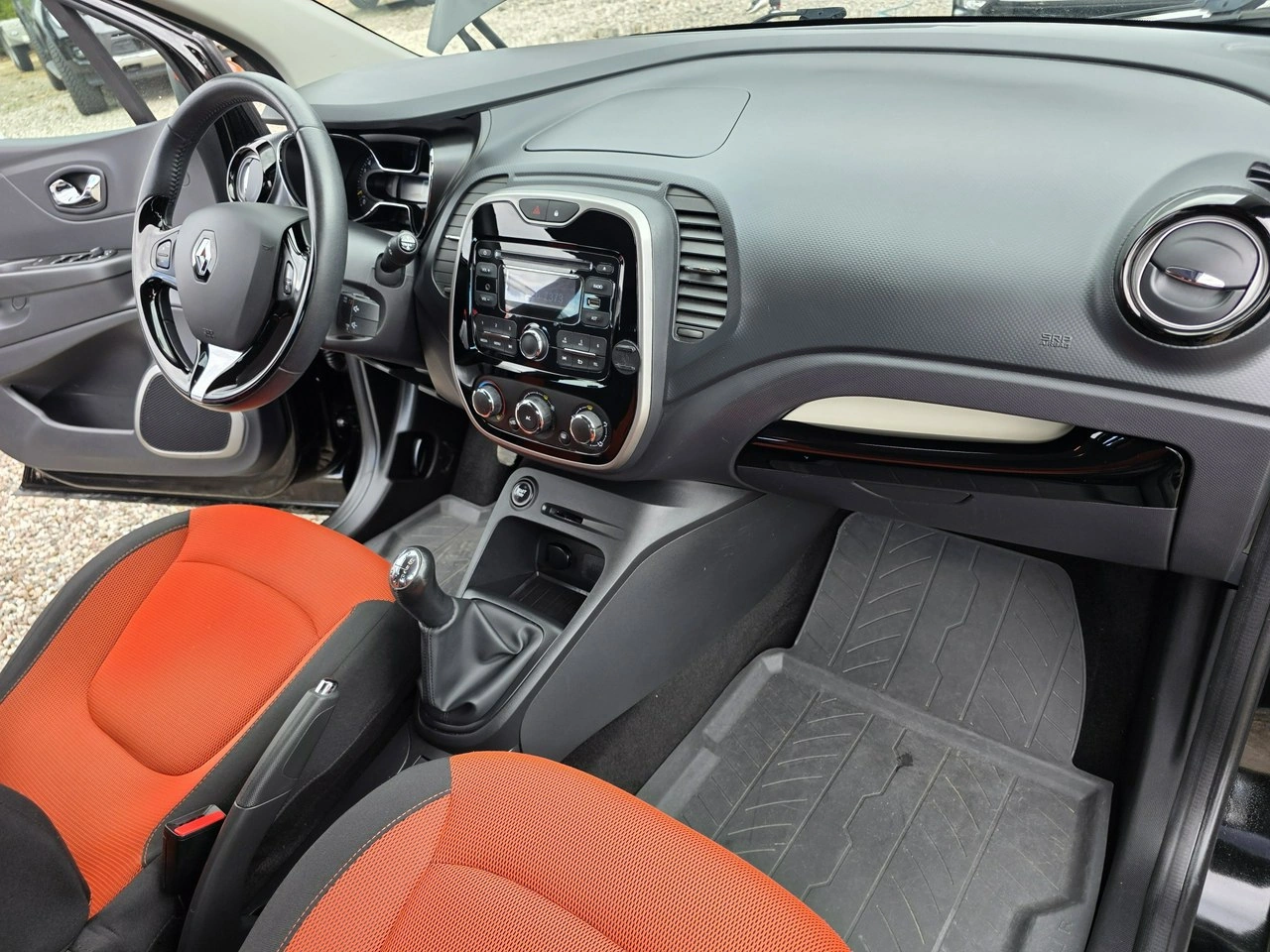Renault Captur - Zdjęcie 12