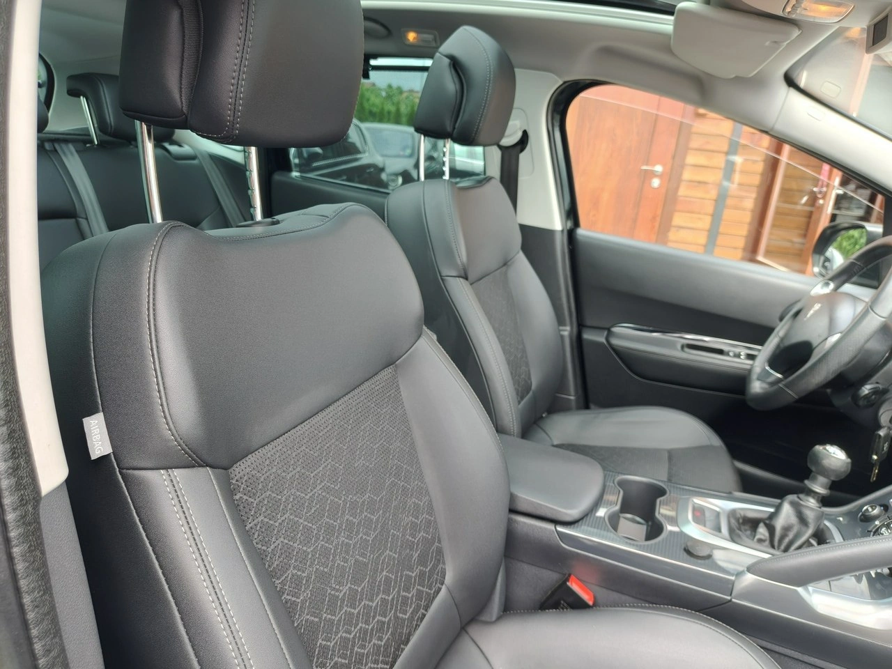 Peugeot 3008 - Zdjęcie 19