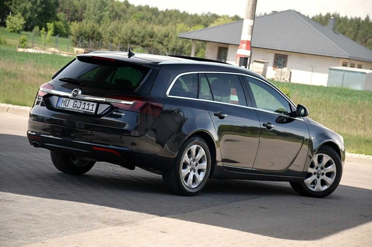Opel Insignia Sports Tourer - Zdjęcie 12