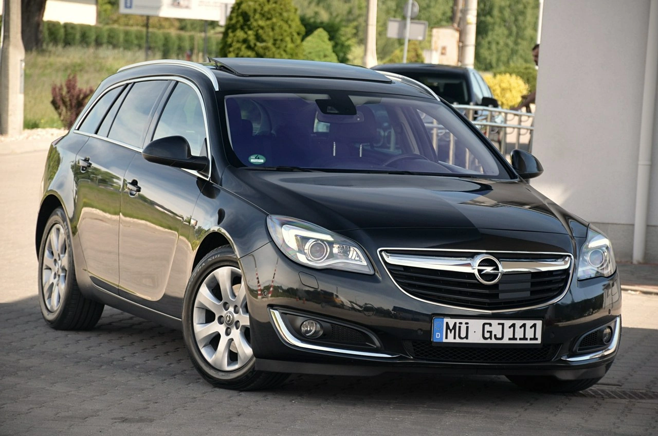 Opel Insignia Sports Tourer - Zdjęcie 1