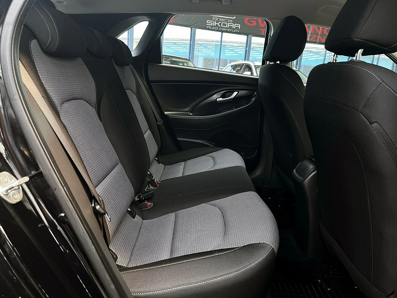 Hyundai i30 - Zdjęcie 11