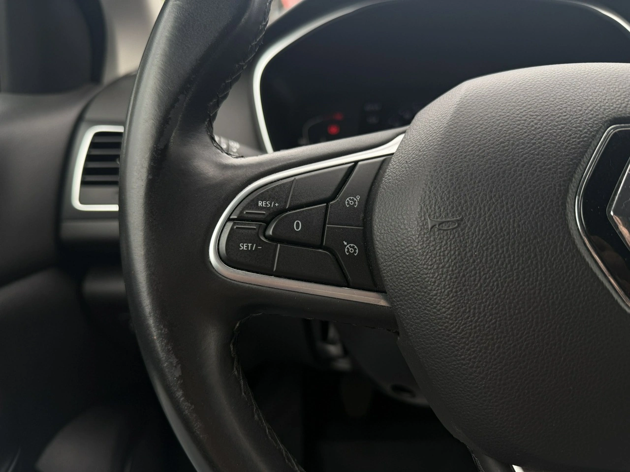 Renault Megane - Zdjęcie 17