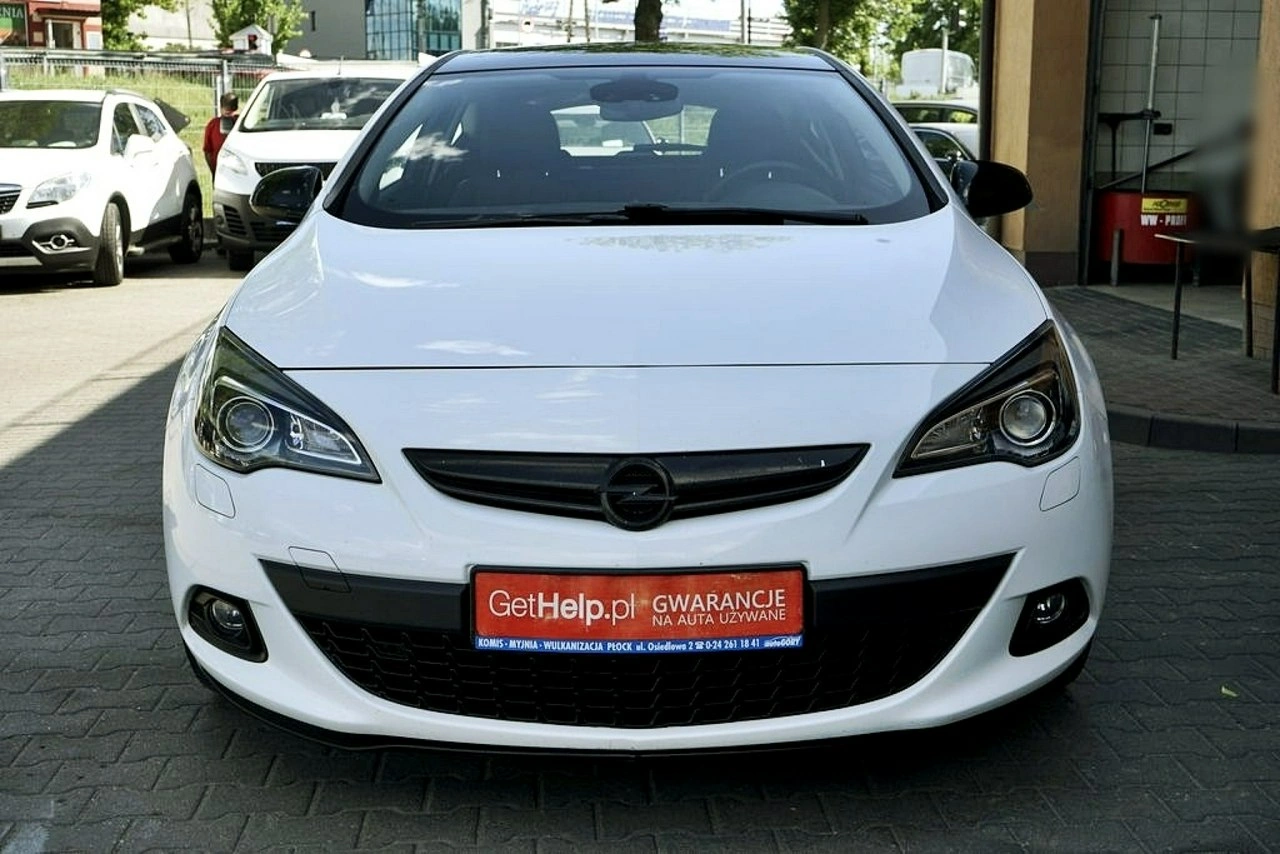 Opel Astra GTC - Zdjęcie 10