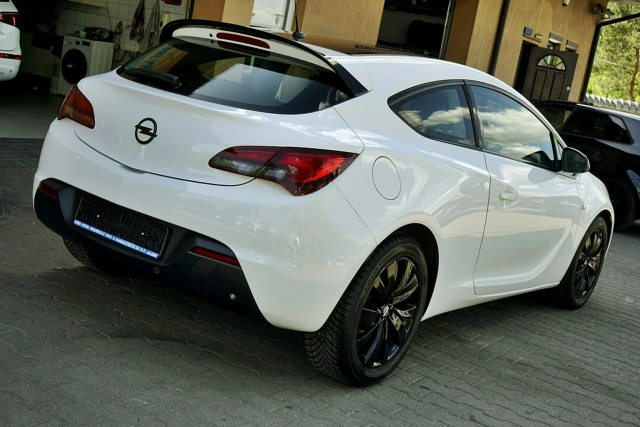 Opel Astra GTC - Zdjęcie 6