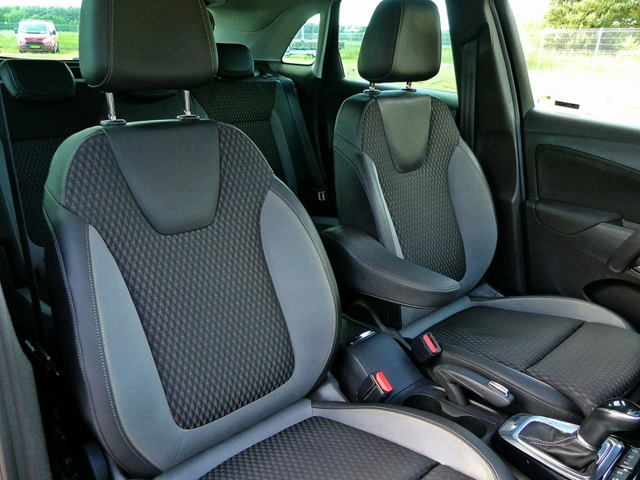 Opel Crossland X - Zdjęcie 26
