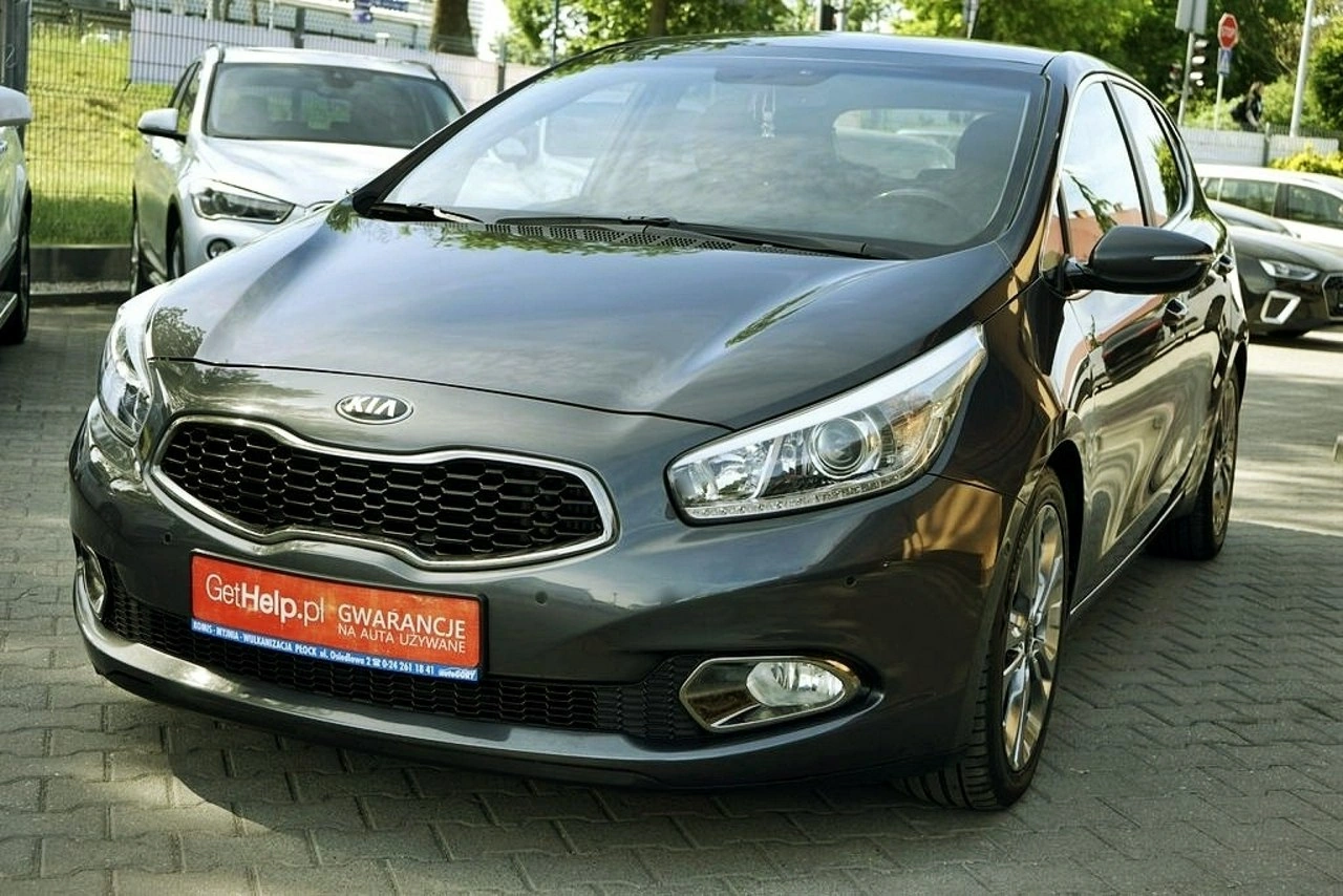 Kia Ceed - Zdjęcie 9
