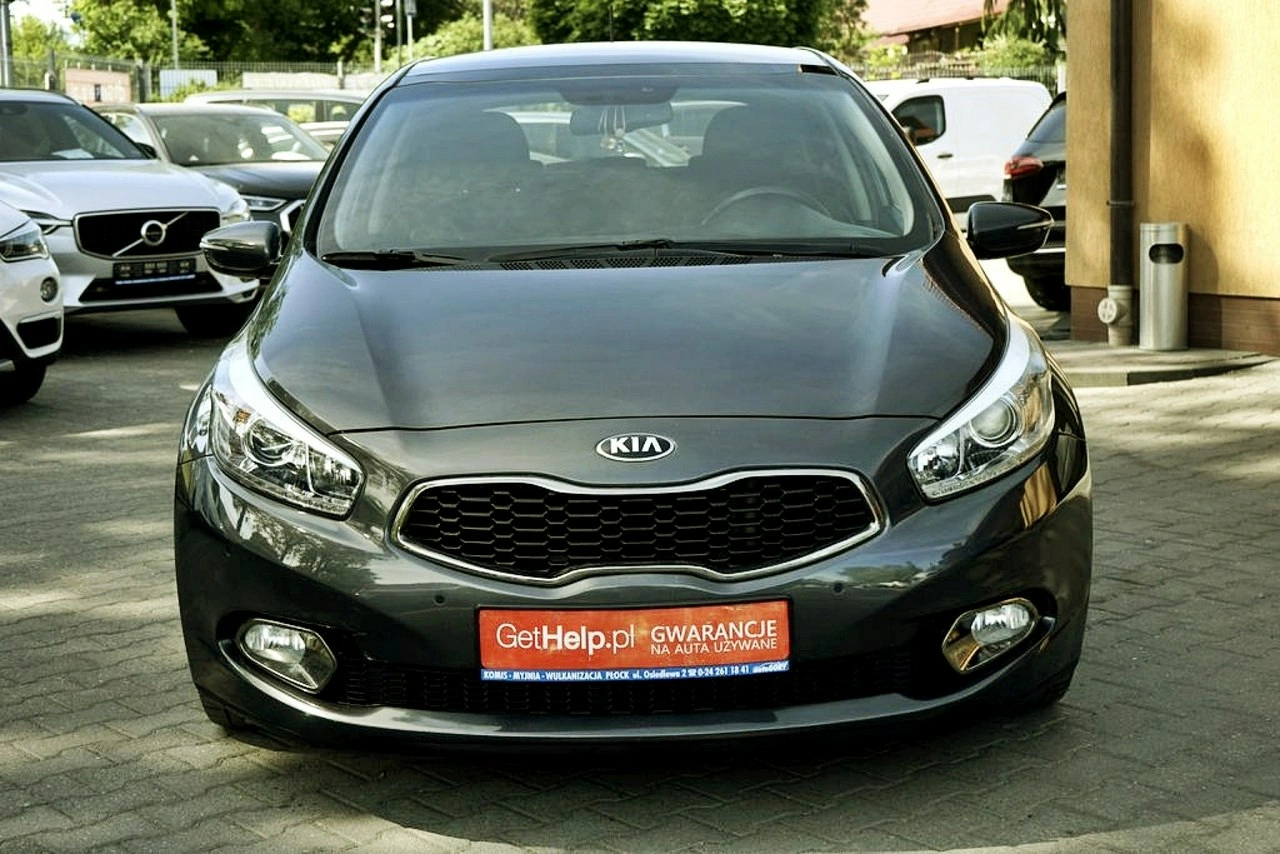 Kia Ceed - Zdjęcie 10