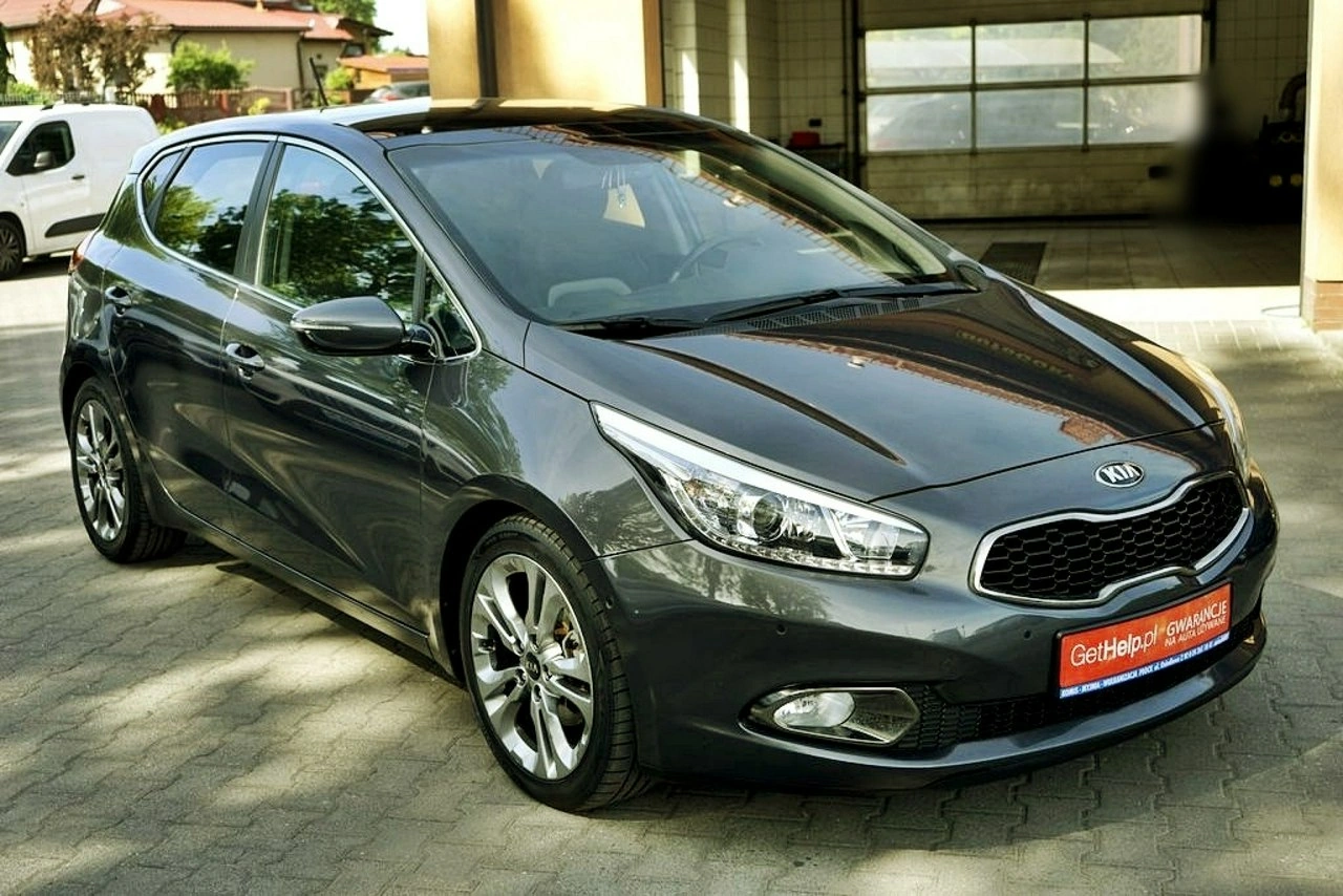 Kia Ceed - Zdjęcie 12