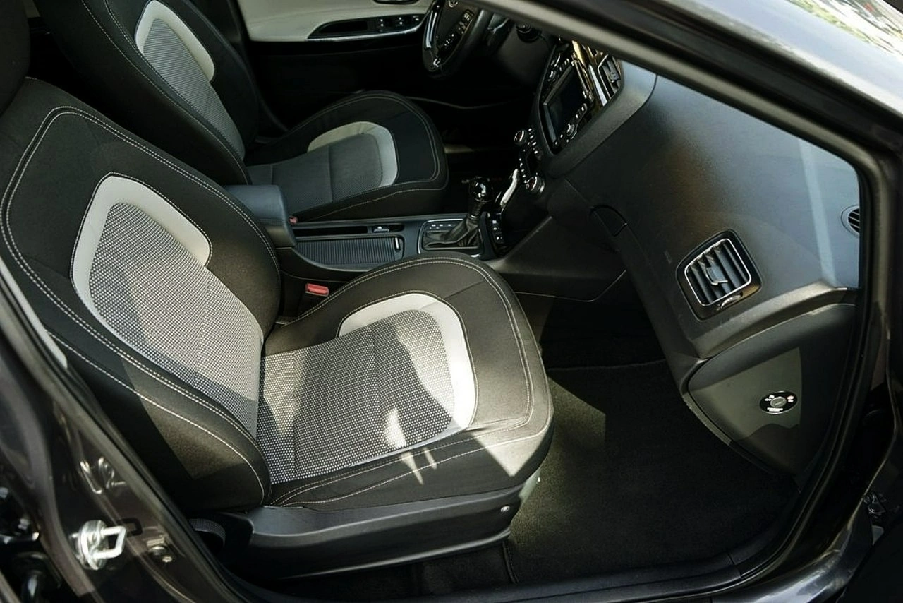 Kia Ceed - Zdjęcie 19