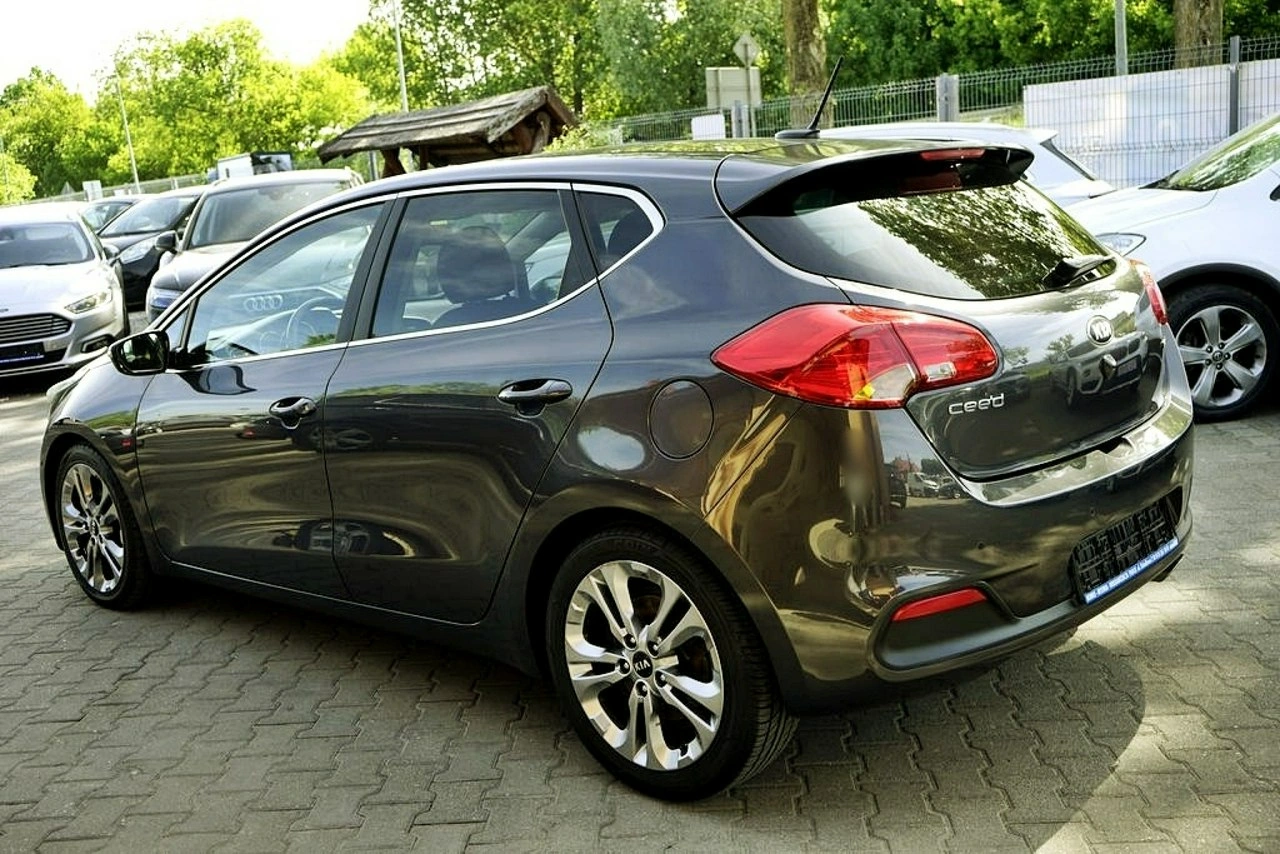 Kia Ceed - Zdjęcie 2