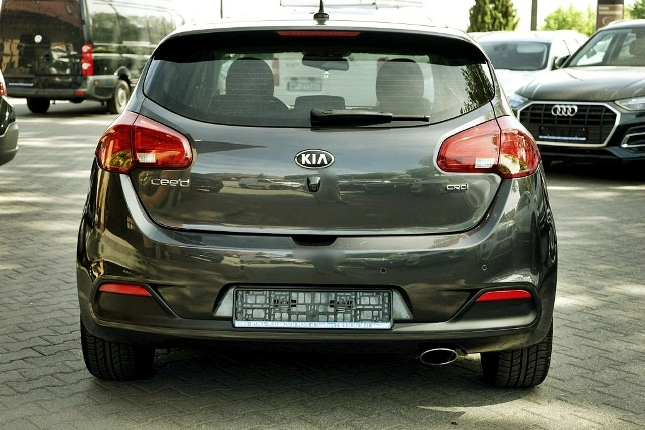 Kia Ceed - Zdjęcie 4