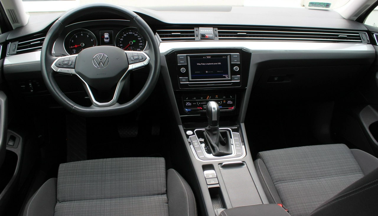 Volkswagen Passat - Zdjęcie 10
