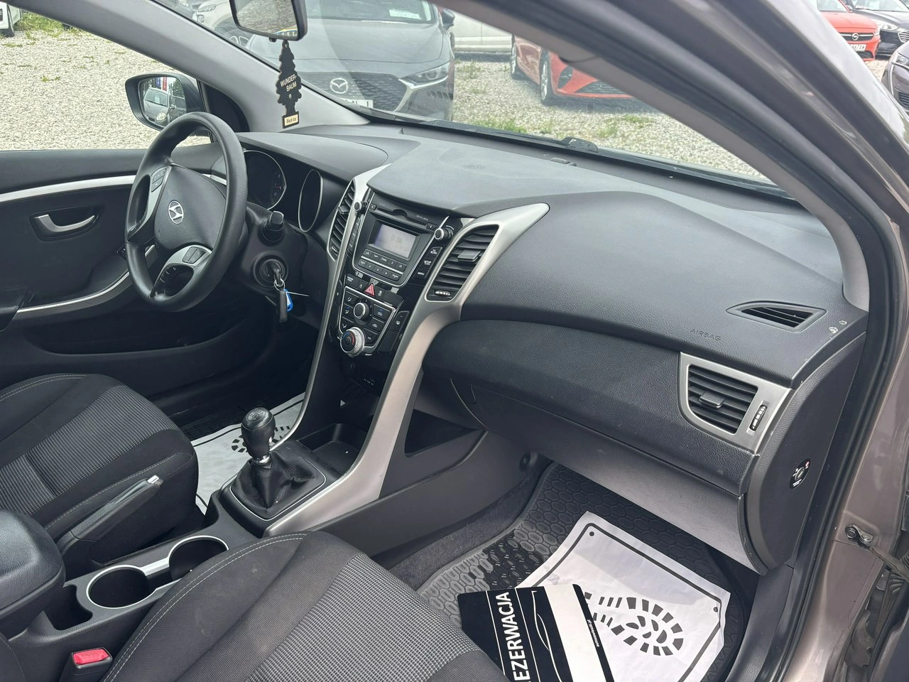 Hyundai i30 - Zdjęcie 34