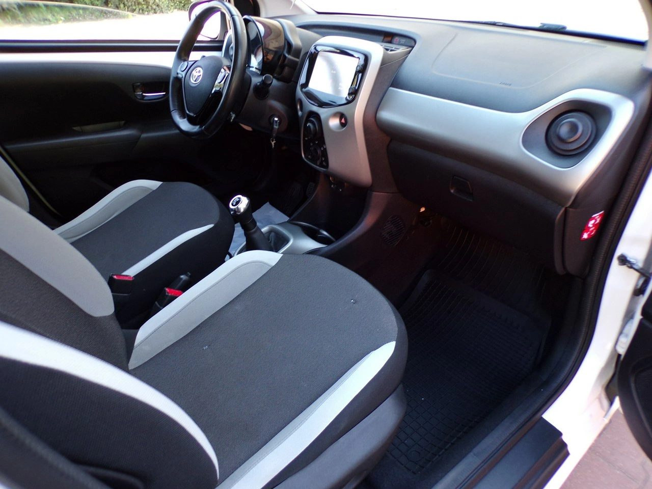 Toyota Aygo - Zdjęcie 16
