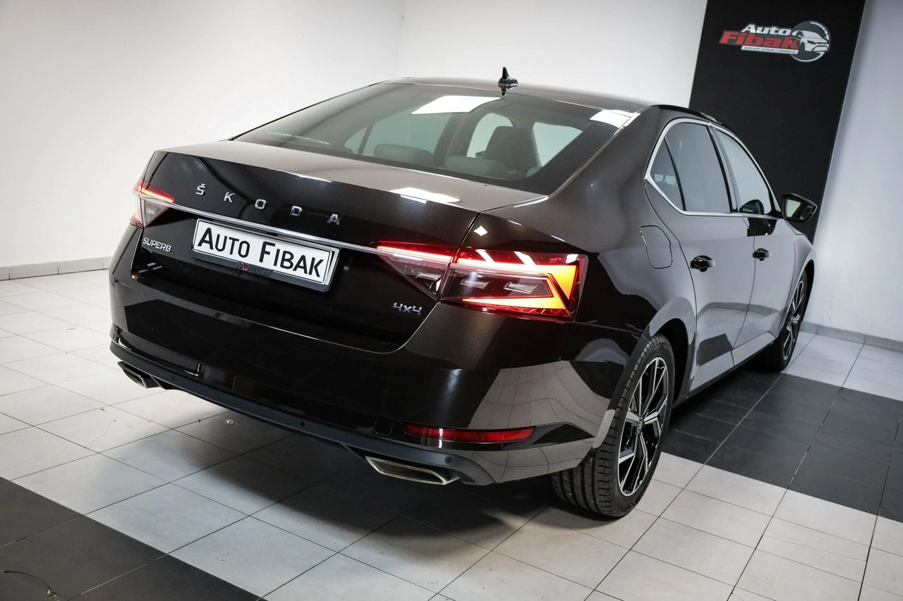 Skoda Superb - Zdjęcie 10