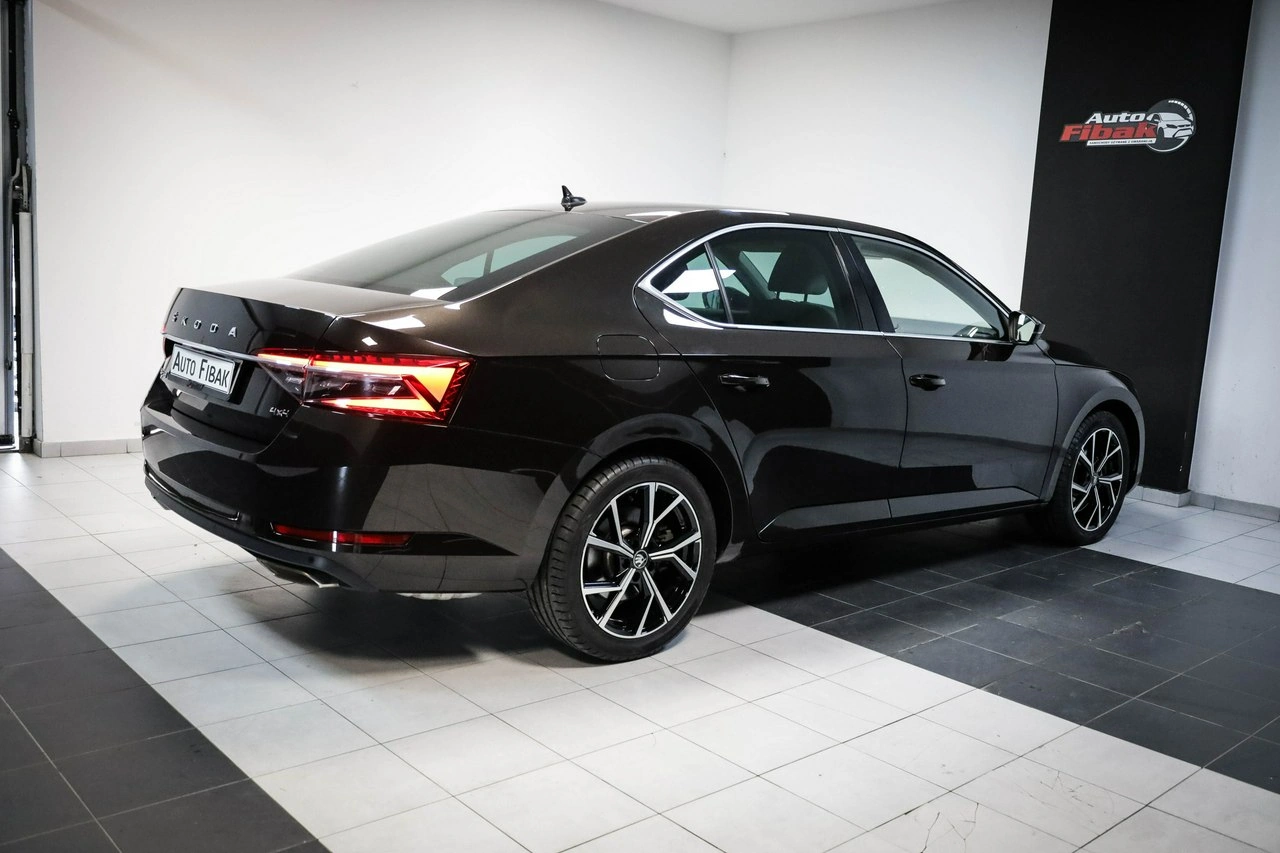 Skoda Superb - Zdjęcie 11