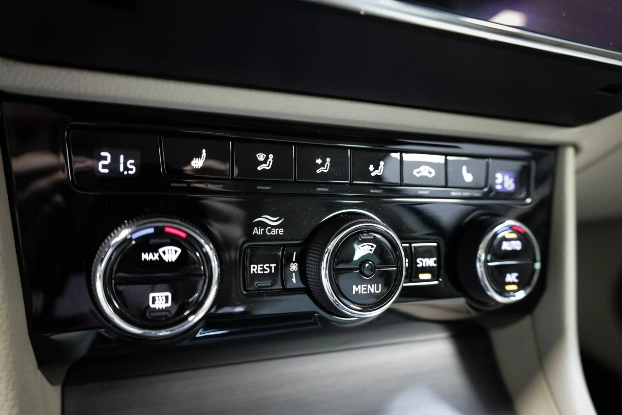 Skoda Superb - Zdjęcie 23