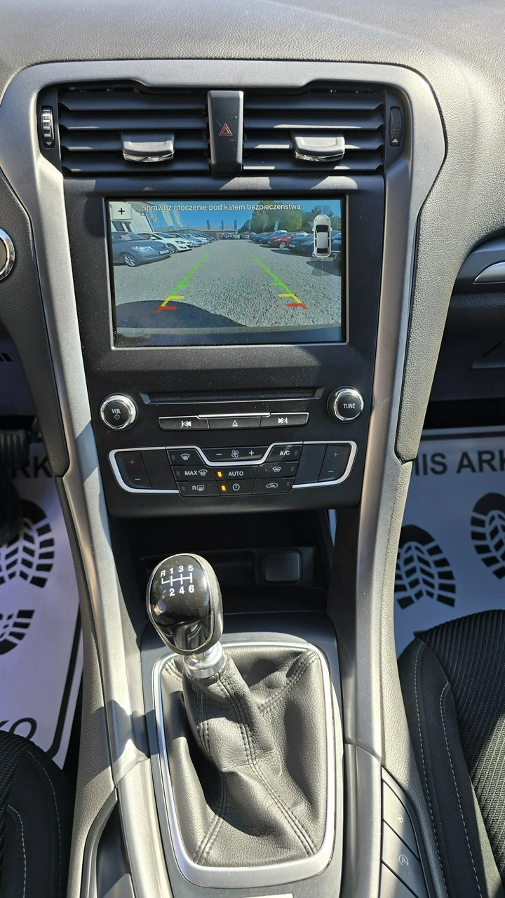 Ford Mondeo - Zdjęcie 23