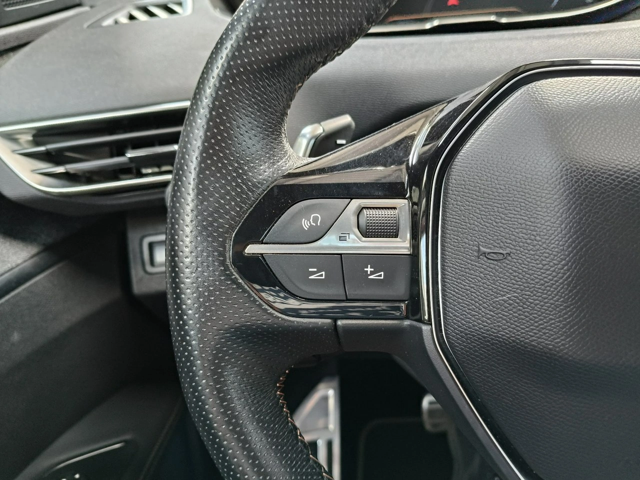 Peugeot 3008 - Zdjęcie 24