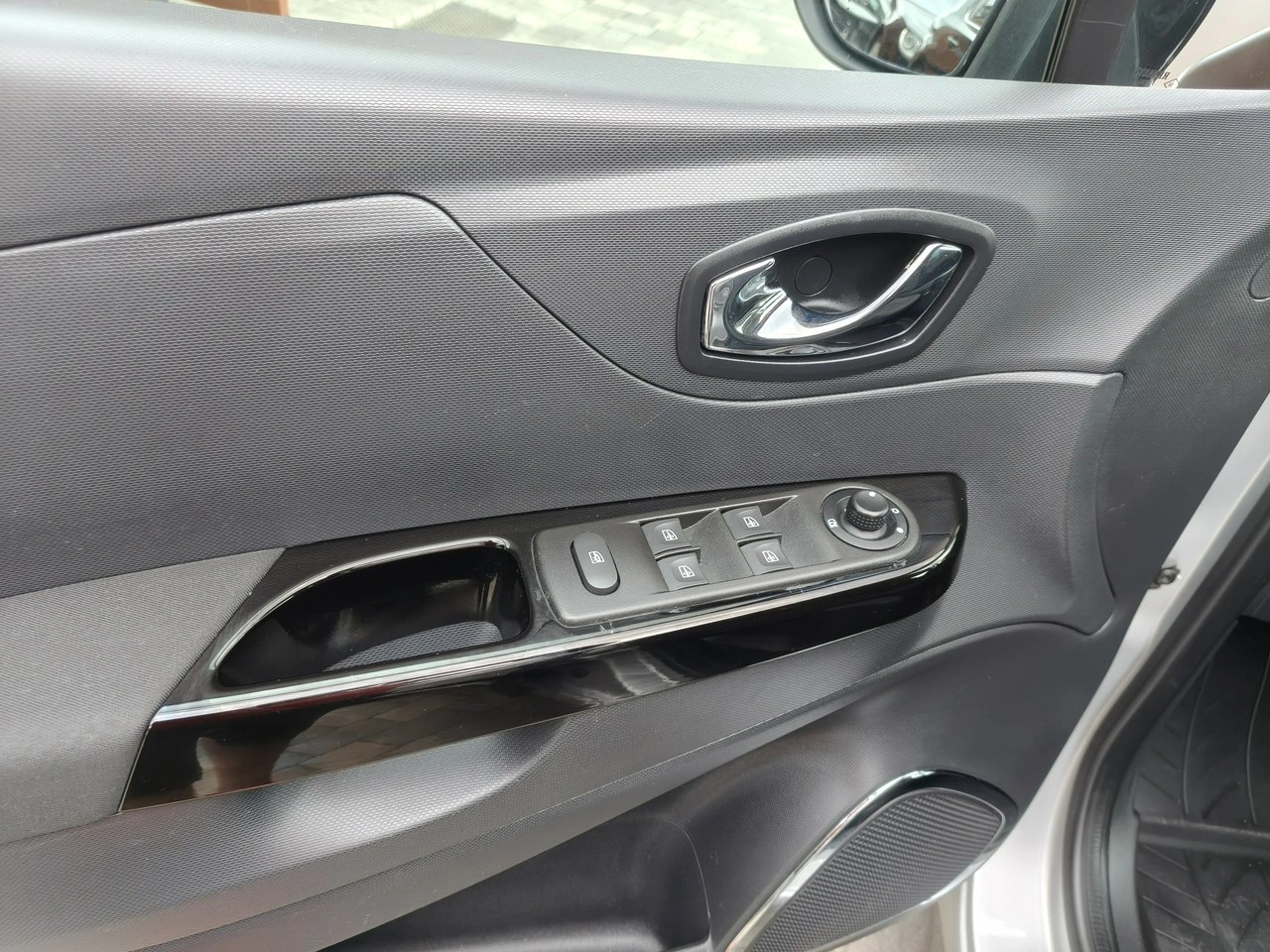 Renault Captur - Zdjęcie 18