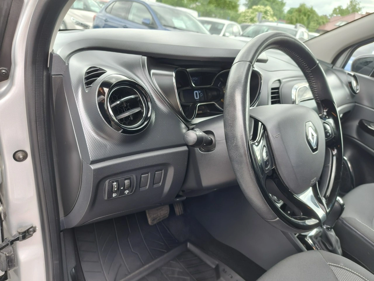 Renault Captur - Zdjęcie 11
