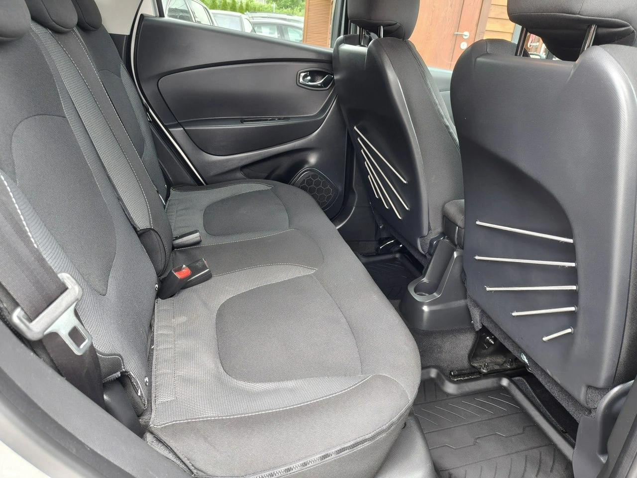 Renault Captur - Zdjęcie 24