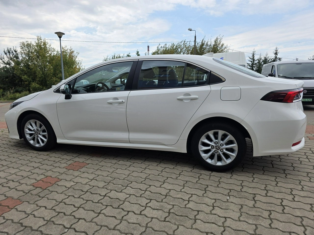 Toyota Corolla - Zdjęcie 12