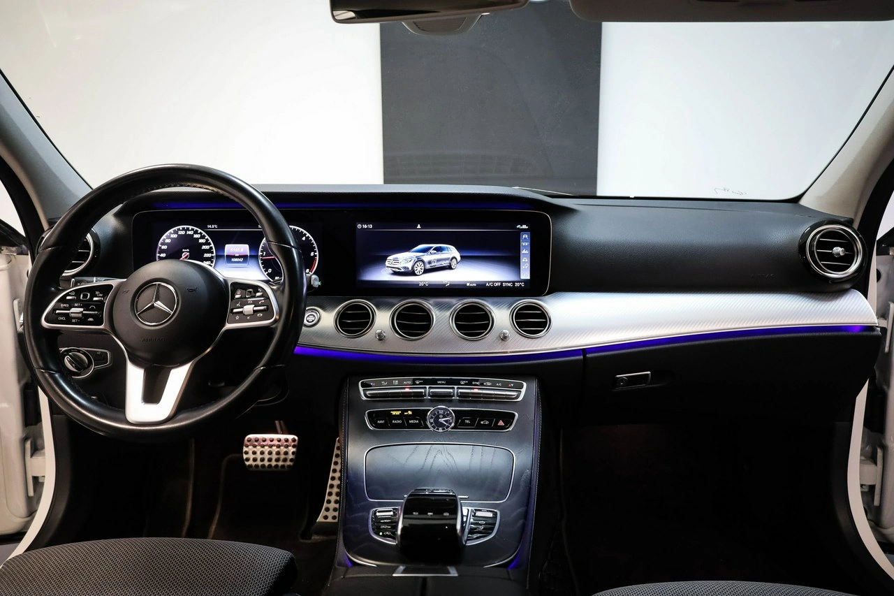 Mercedes E 220 - Zdjęcie 15