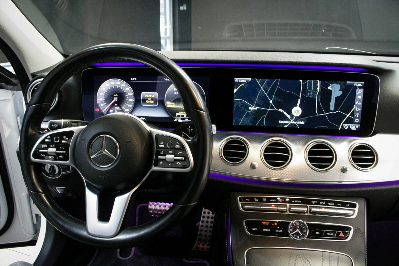 Mercedes E 220 - Zdjęcie 15