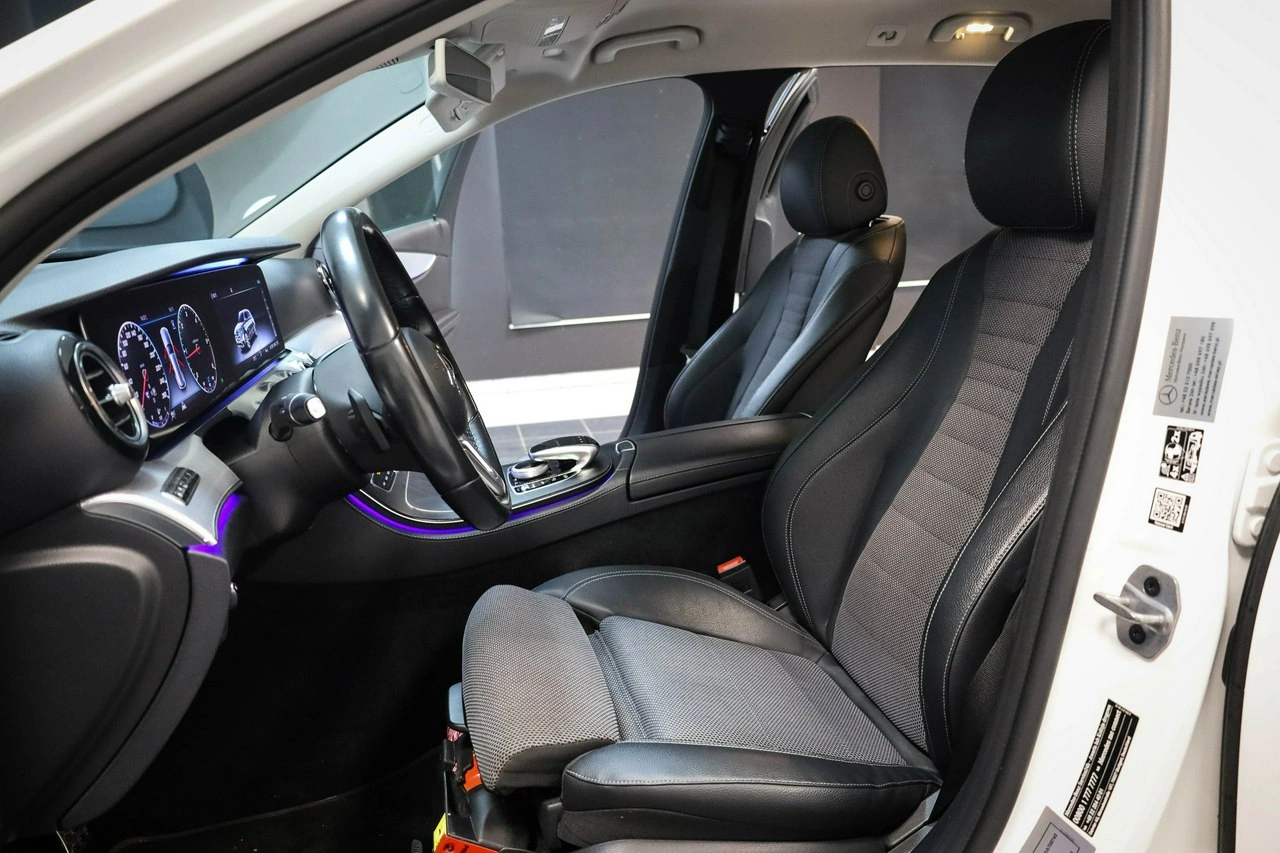 Mercedes E 220 - Zdjęcie 17