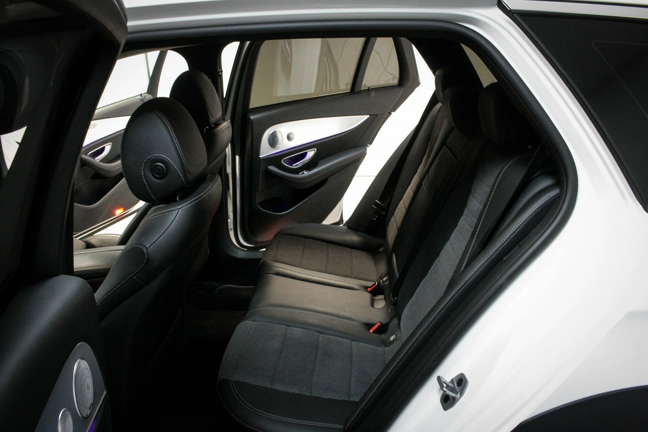 Mercedes E 220 - Zdjęcie 20