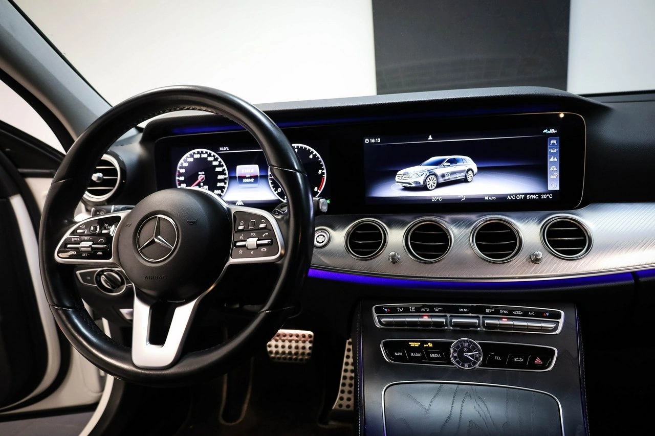 Mercedes E 220 - Zdjęcie 26