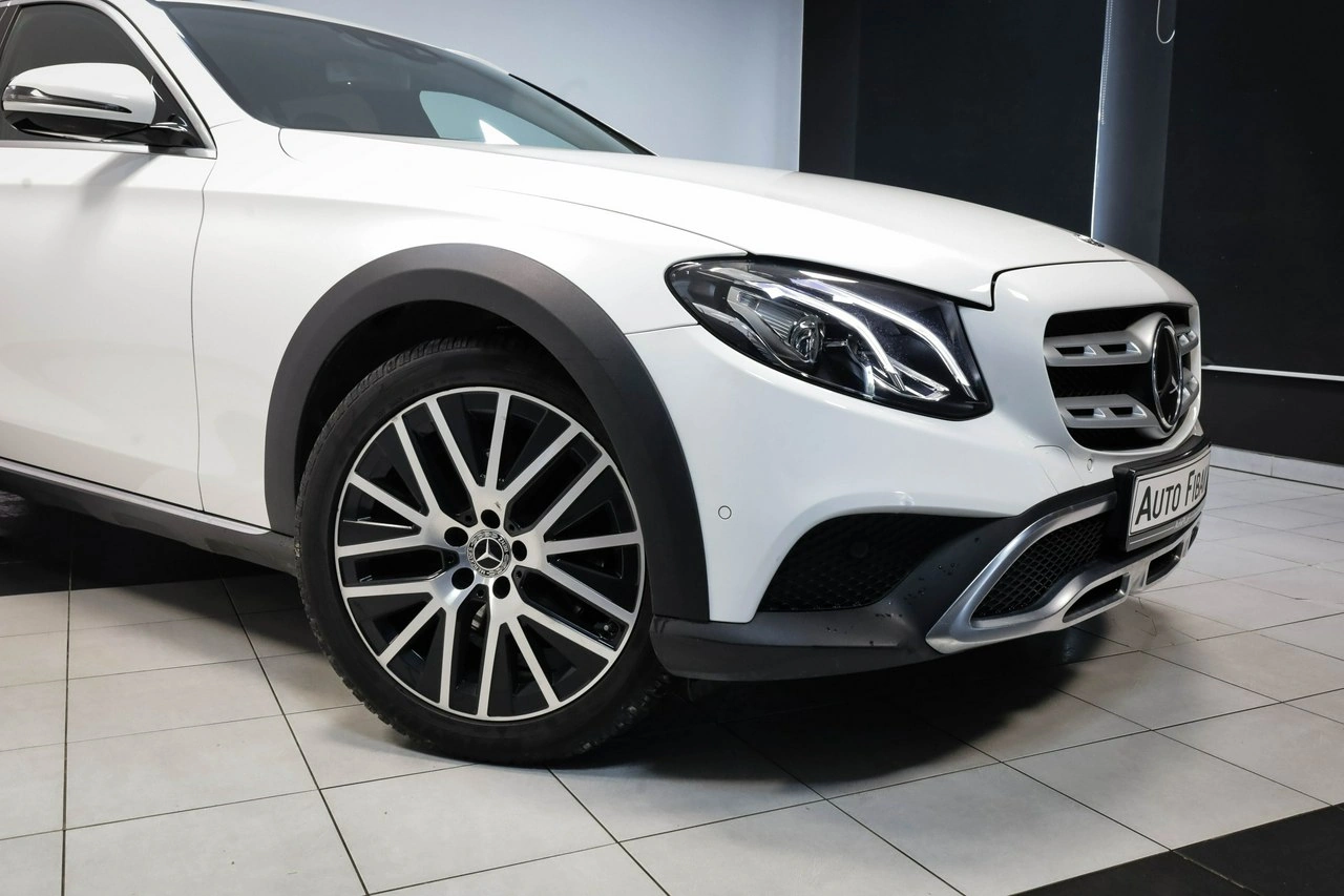 Mercedes E 220 - Zdjęcie 7