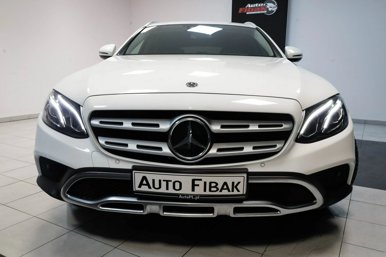 Mercedes E 220 - Zdjęcie 8