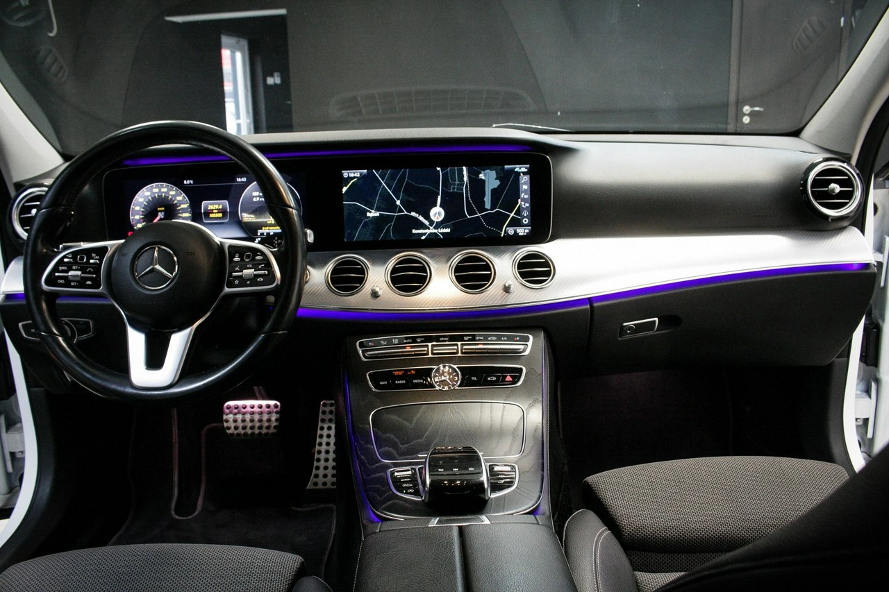 Mercedes E 220 - Zdjęcie 8