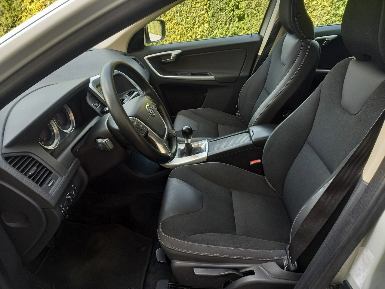 Volvo XC 60 - Zdjęcie 33