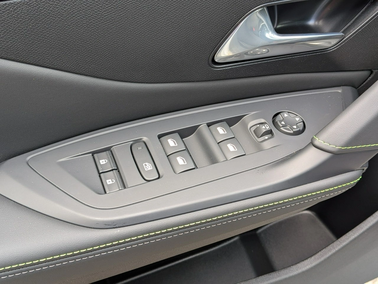 Peugeot 408 - Zdjęcie 14