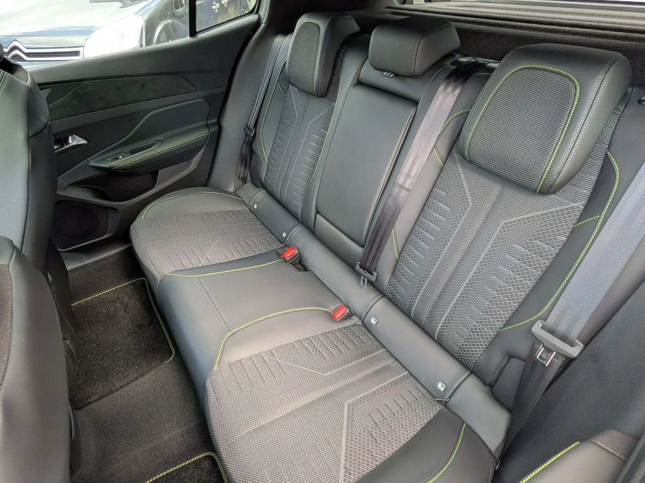 Peugeot 408 - Zdjęcie 24