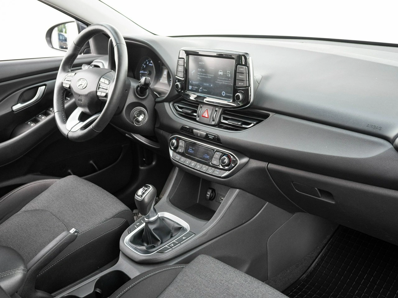 Hyundai i30 - Zdjęcie 25